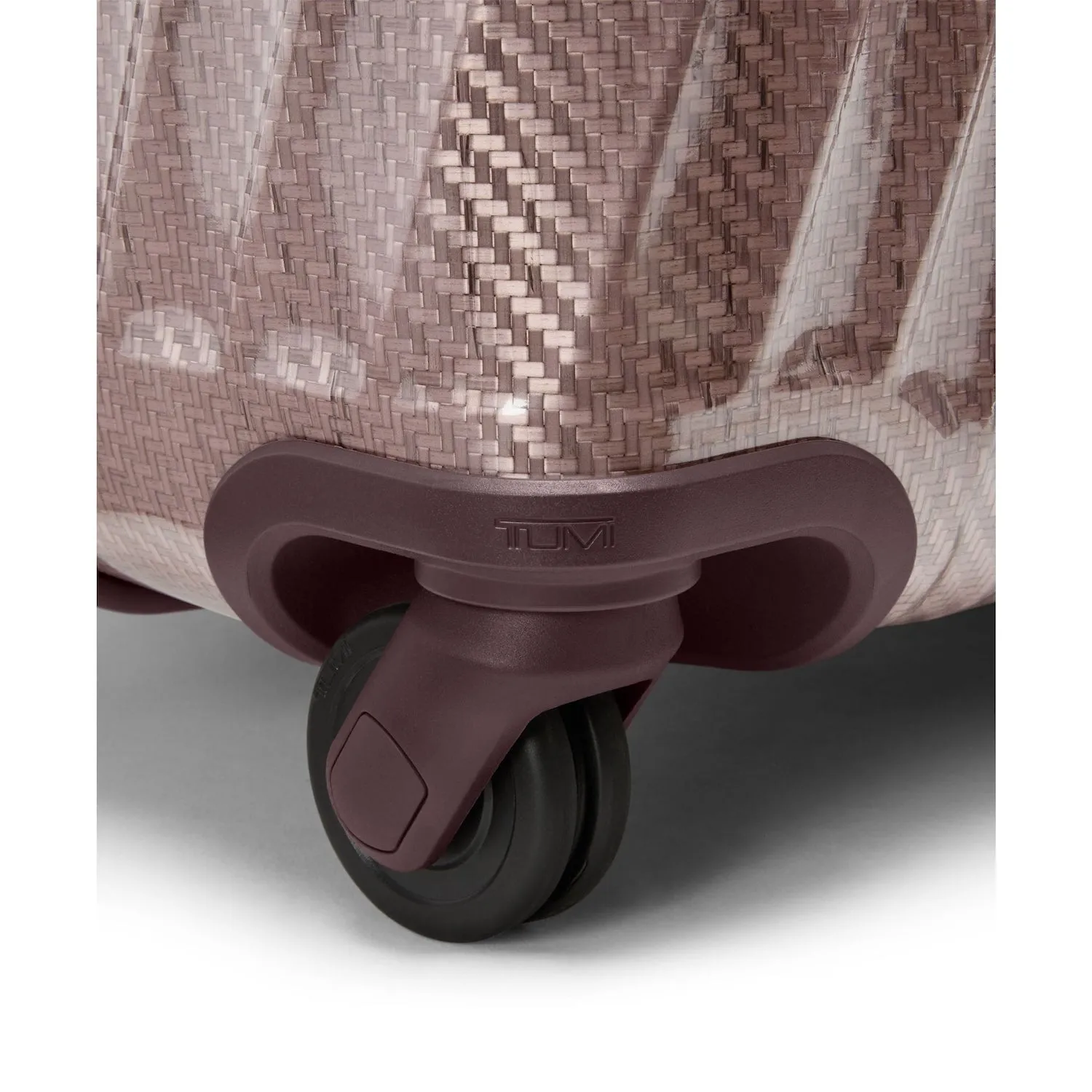 19 Degree Lite Extended Trip 4 Wheel Packing Case