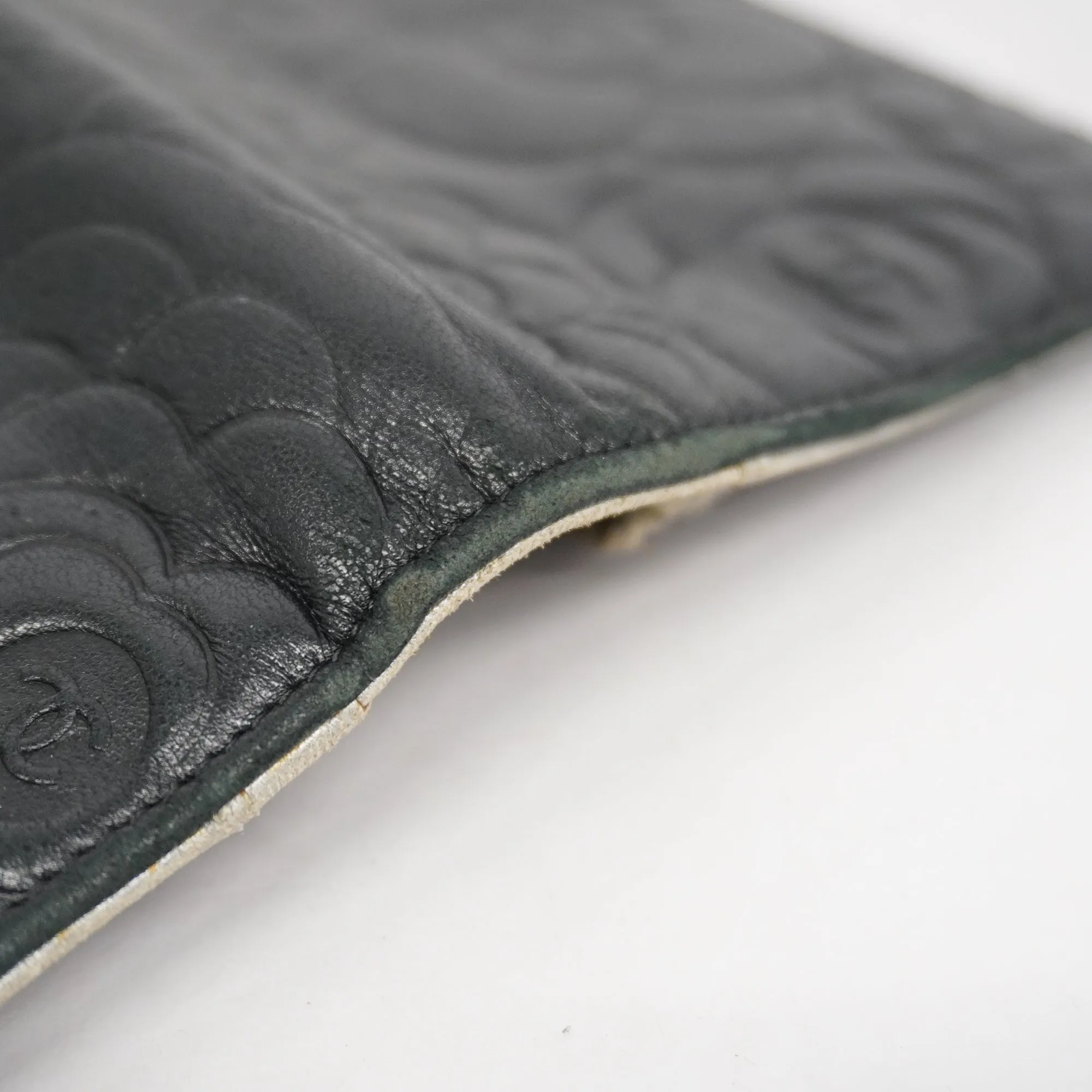 CHANEL   Camellia Bi-fold Long Wallet With Silver Metal Women's Lambskin