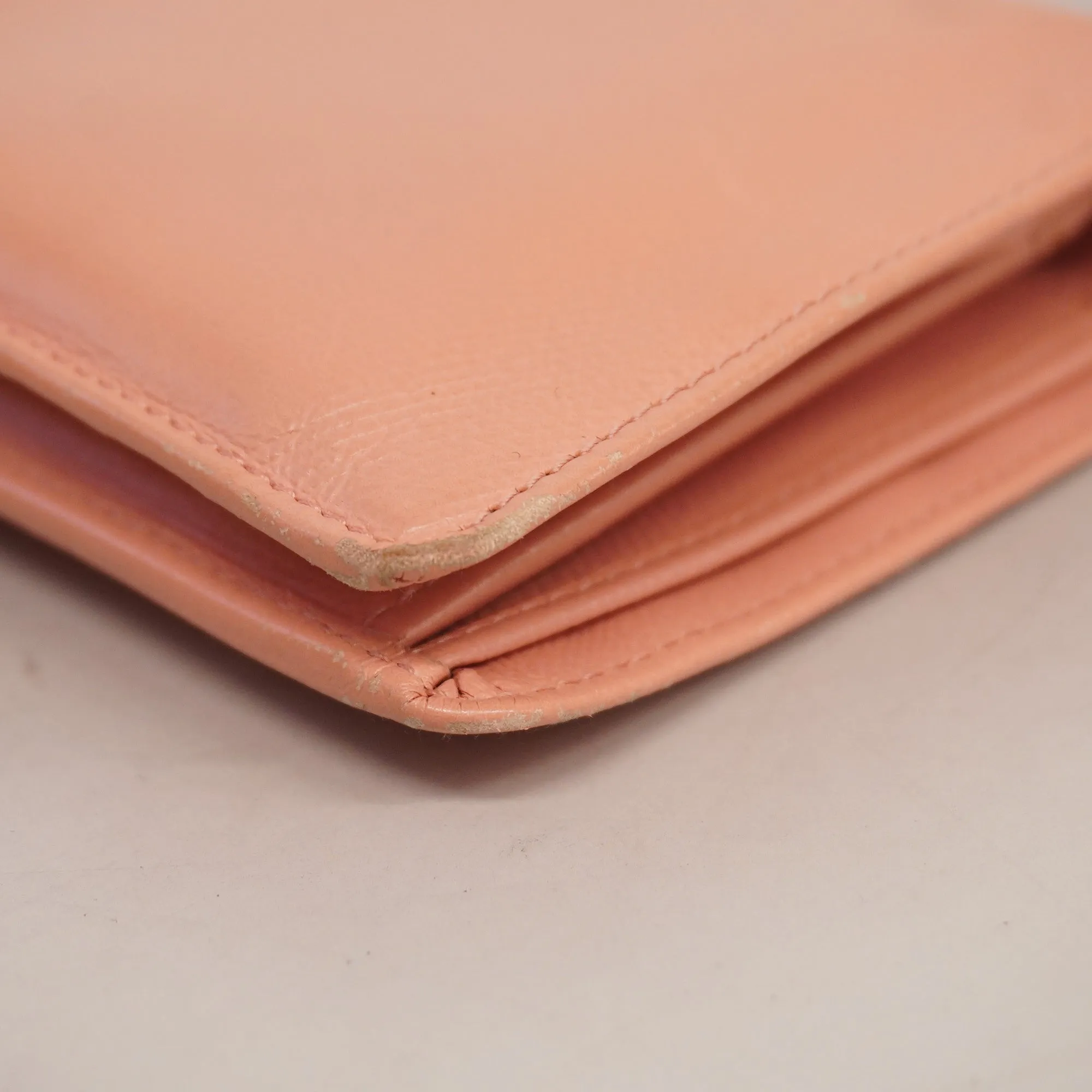 CHANEL   Coco Button Gold Hardware Women's Leather Long Wallet [bi-fold] Pink